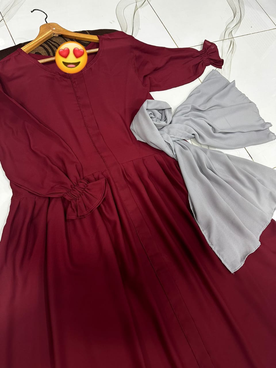 Front Platted Gum Zip Sleeves Punch Abaya With Stoller