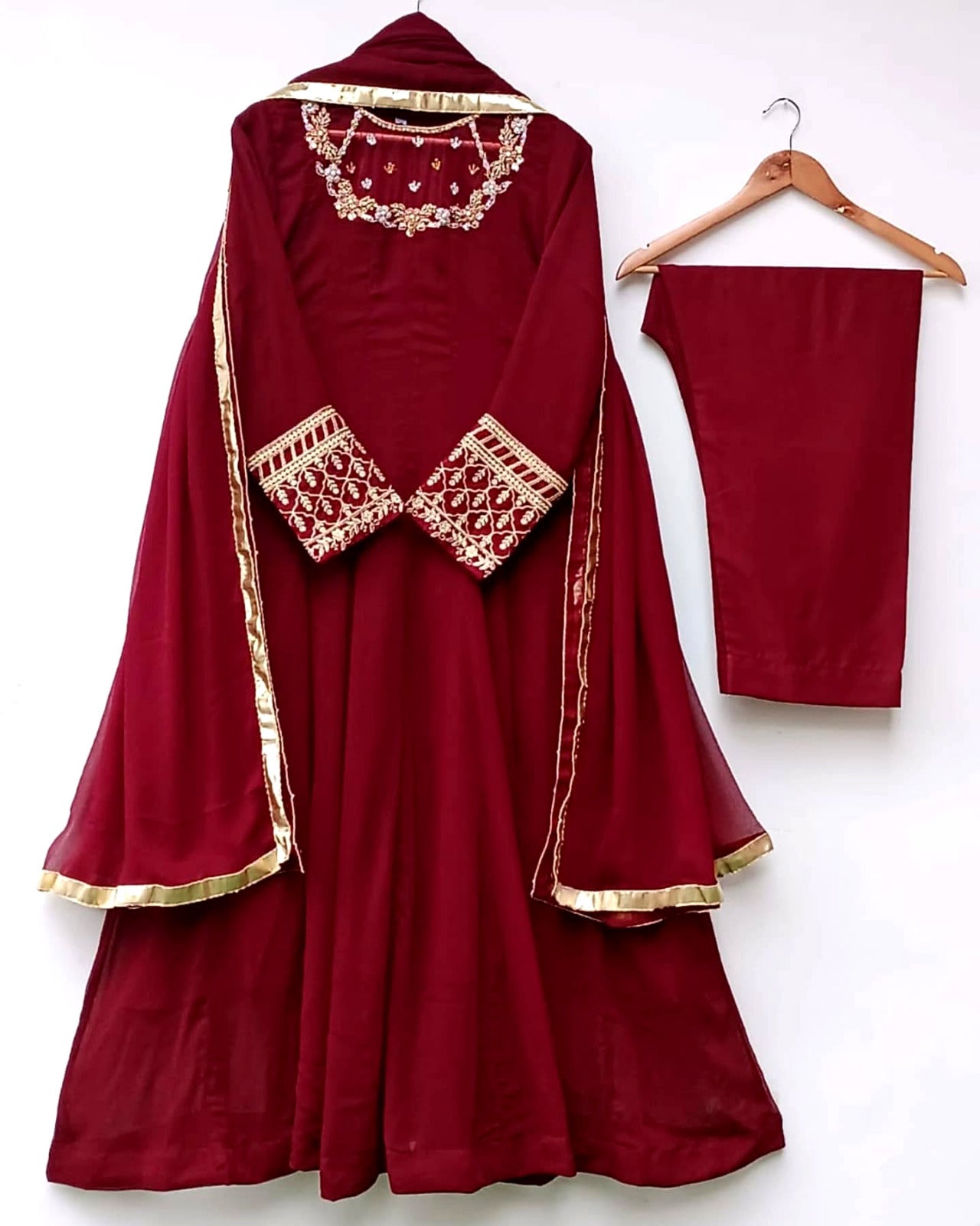 Maxi With Lace Work Duppatta And Trouser 3Pcs