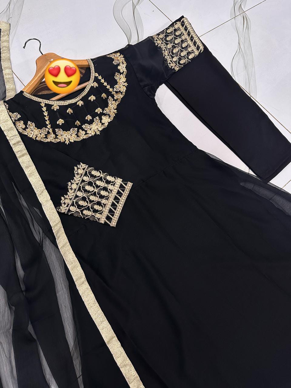 Maxi With Lace Work Duppatta And Trouser 3Pcs