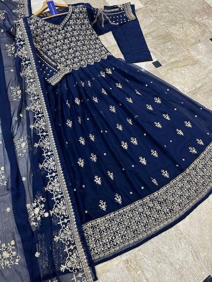 Heavy Embroidered Maxi,Dupatta And Trouser 3Pcs