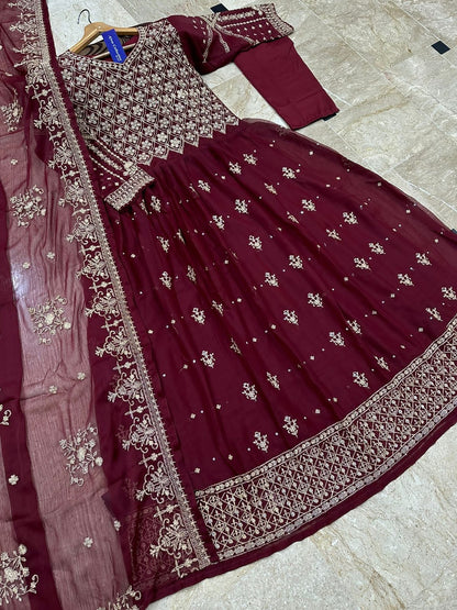 Heavy Embroidered Maxi,Dupatta And Trouser 3Pcs