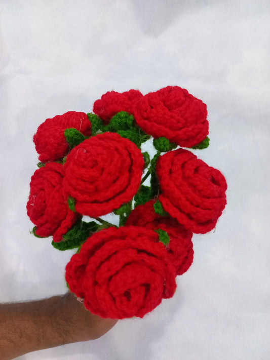 HANDMADE CROCHET RED FLOWERS BOQUETE